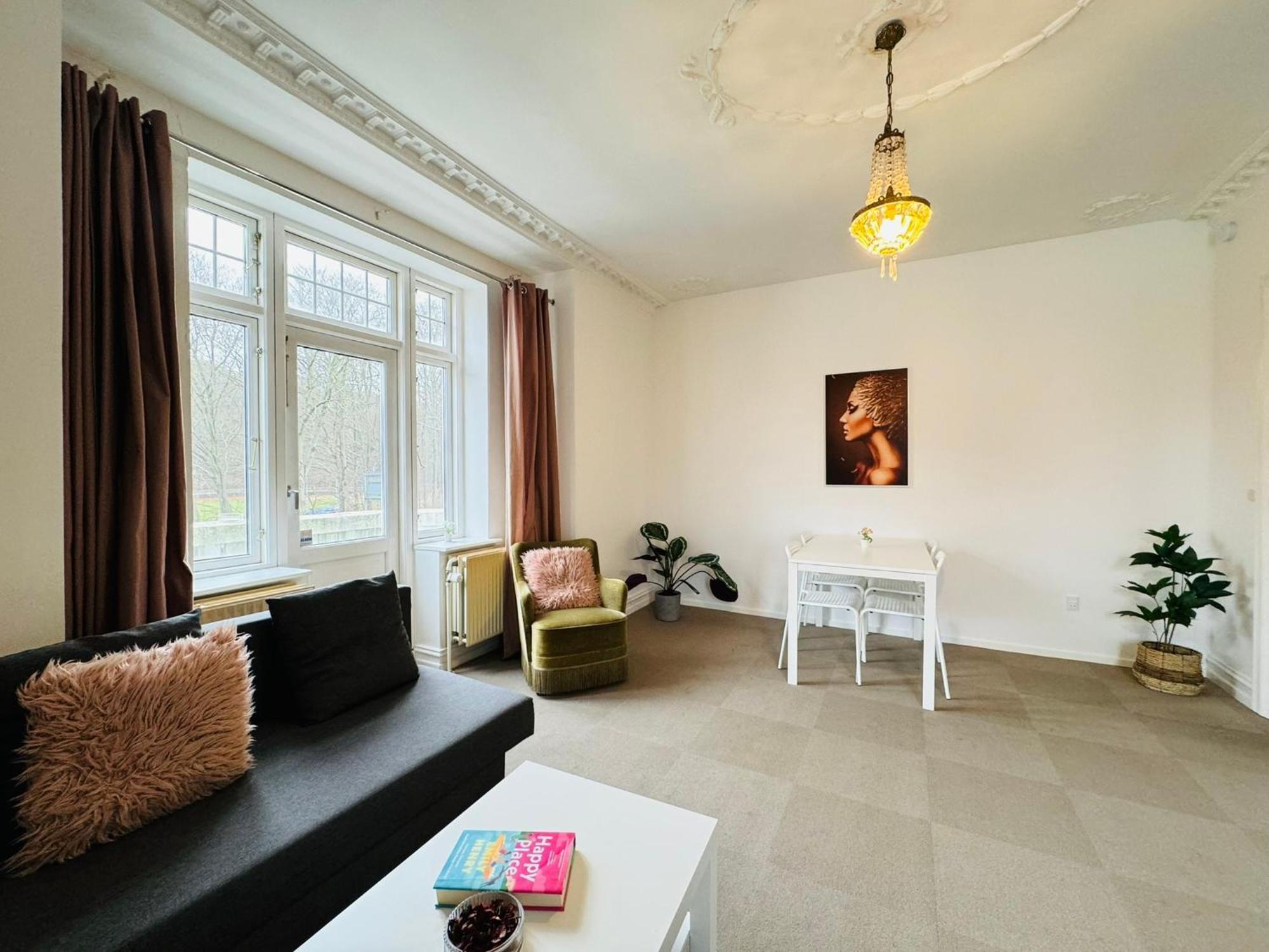 Aday - Villa Firenze - 2 Bedrooms Bright Apartment Aalborg Extérieur photo